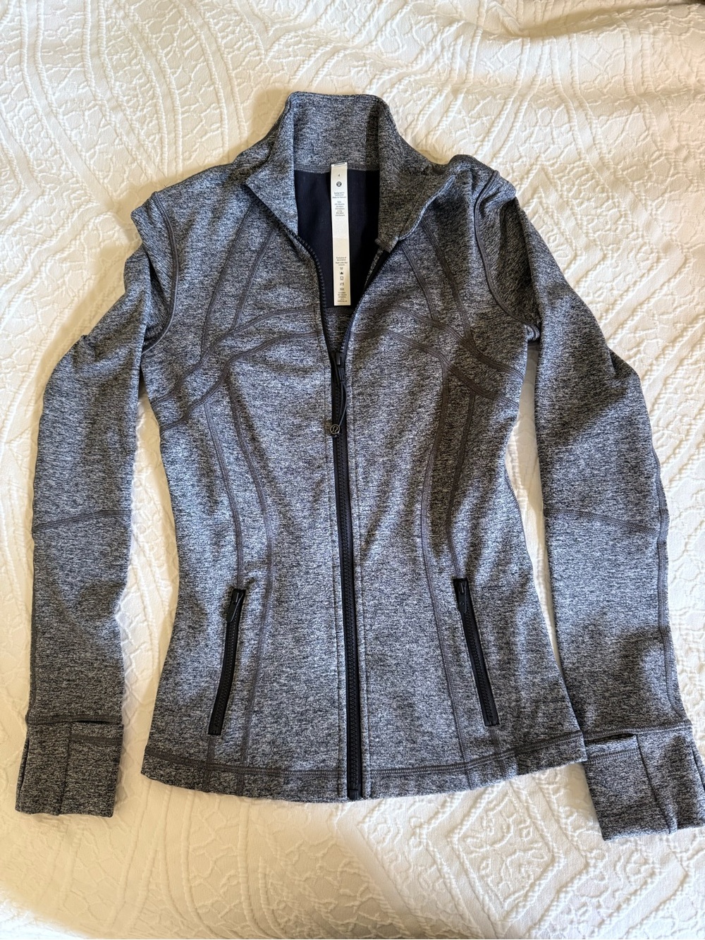 Lululemon define luon jacket - size 4 heathered black